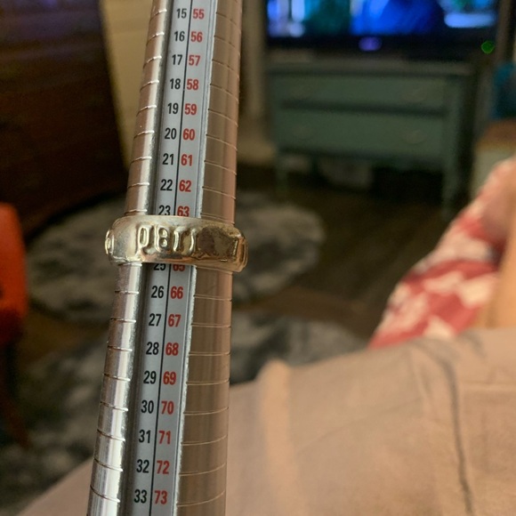 Skull ring - Picture 3 of 6